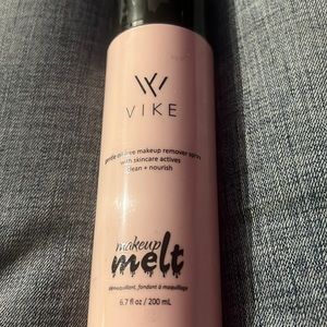 Vike make up remover MELT gentle oil free makeup remover spray New Seal Bottle
